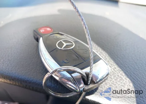 2007 Mercedes-Benz Clk 350 из США, поврежденный, VIN WDBTK56F57T080788